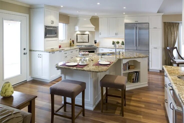 Кухня свободной планировки angled kitchen Kitchen island design, Kitchen remodel, Kitchen island with seati