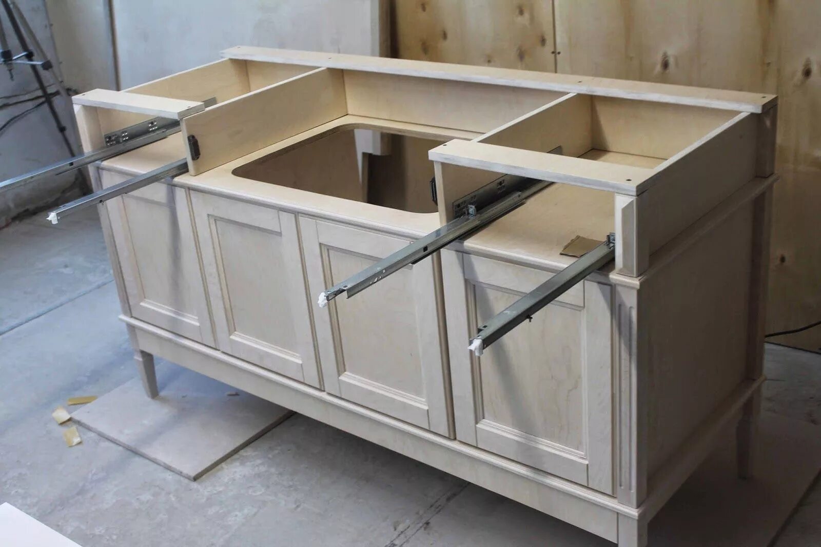 Кухня своими руками пошаговое фото На фото - самостоятельно изготовленная тумба для кухни. Storage bench, Storage, 