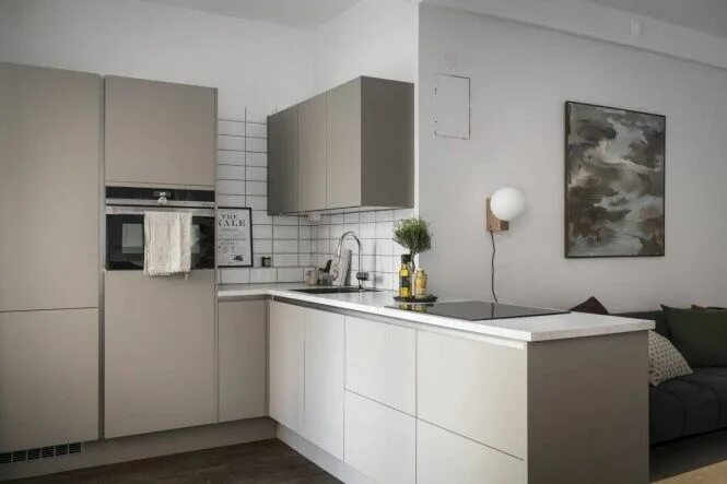 Кухня тауп в интерьере Pequeña cocina abierta de color topo delikatissen Cocinas abiertas, Pequeñas coc