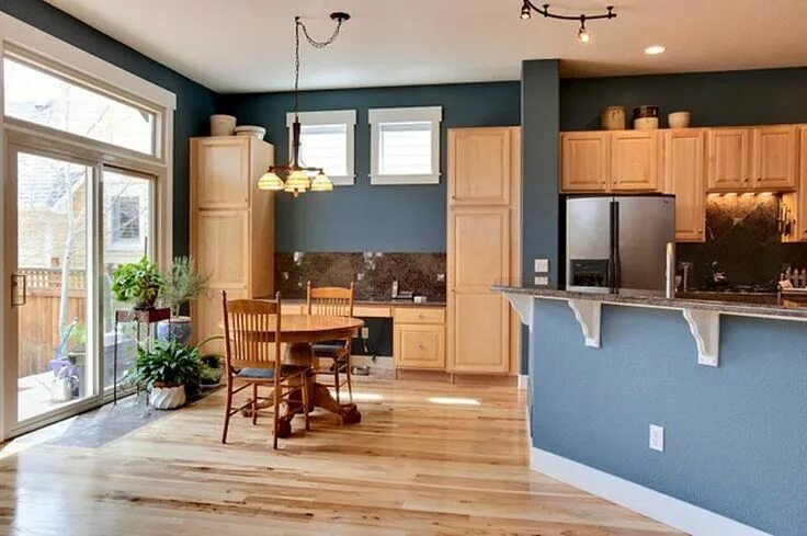 Кухня цвет дуб в интерьере Kitchen Wall Colors Oak Cabinets : Best Colors to Go with Oak Cabinets - Kitchen