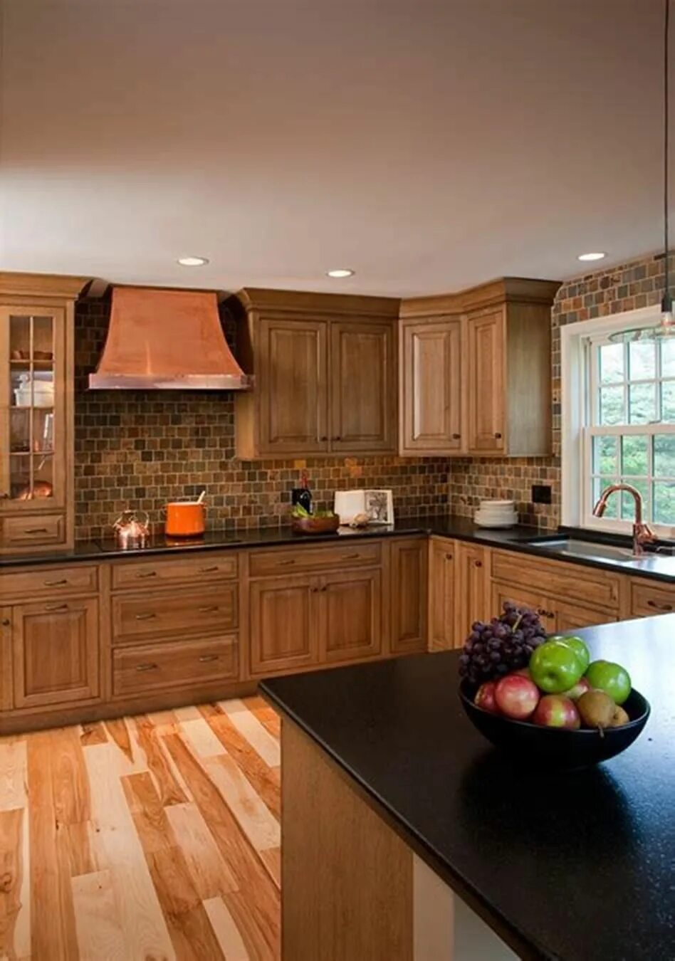 Кухня цвет дуб в интерьере фото 30 Affordable Kitchens With Oak Cabinets Ideas Rustic kitchen, Kitchen design, R