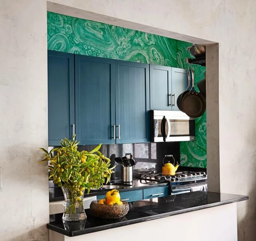 Кухня цвет малахит фото в интерьере Маленькая кухня 6 кв м со столом-подоконником (7 фото)