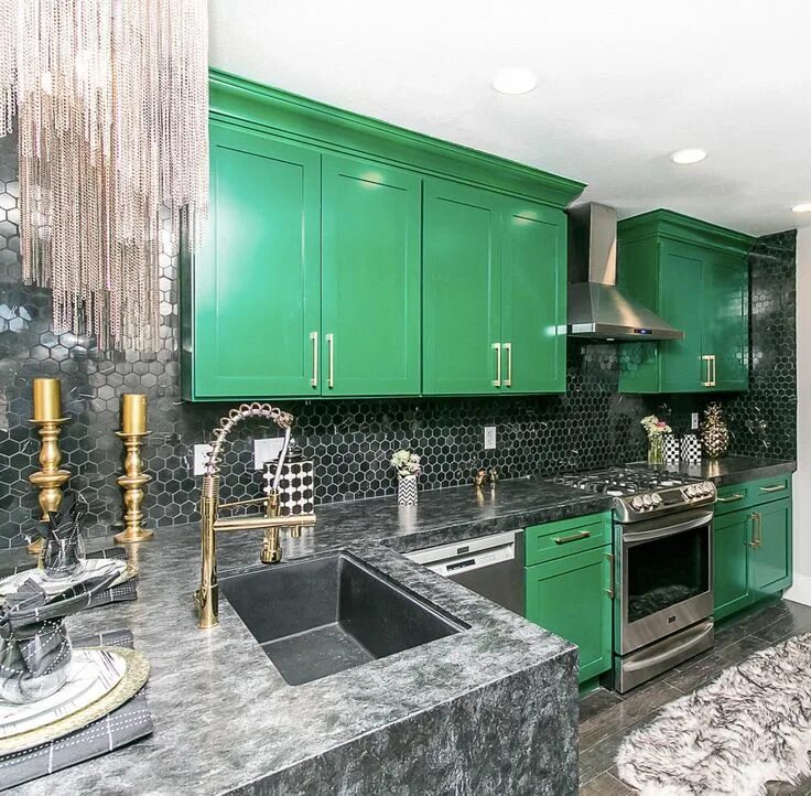 Кухня цвет малахит фото в интерьере Pin on Future Home Kitchen style, Flip or flop, Dream kitchen