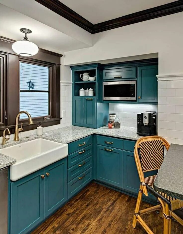 Кухня цвет морской волны фото Add Sophistication and Drama to Your Home with Teal Color Teal kitchen cabinets,