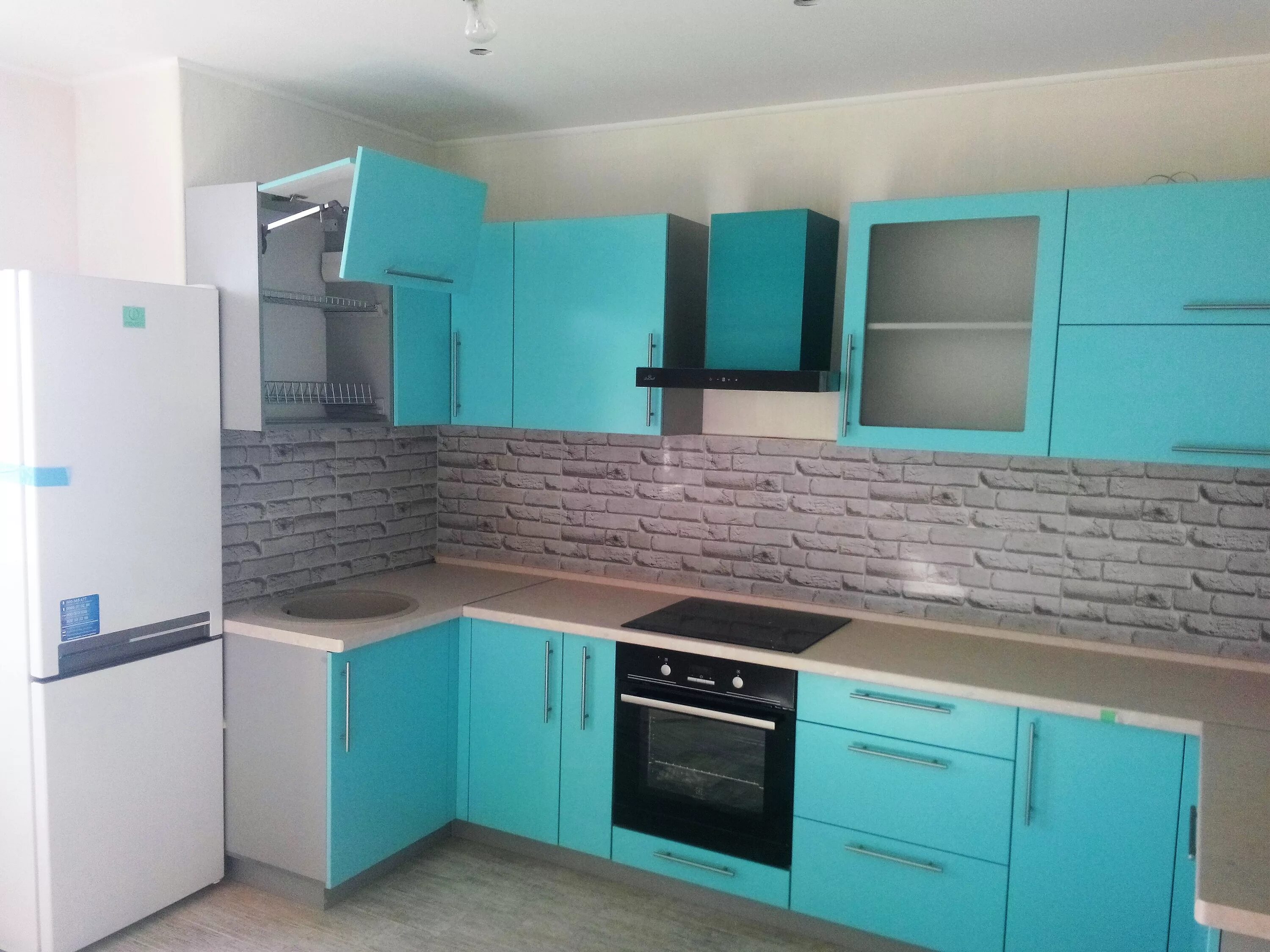 Кухня цвет морской волны фото Кухня цвета морской волны - CormanStroy.ru