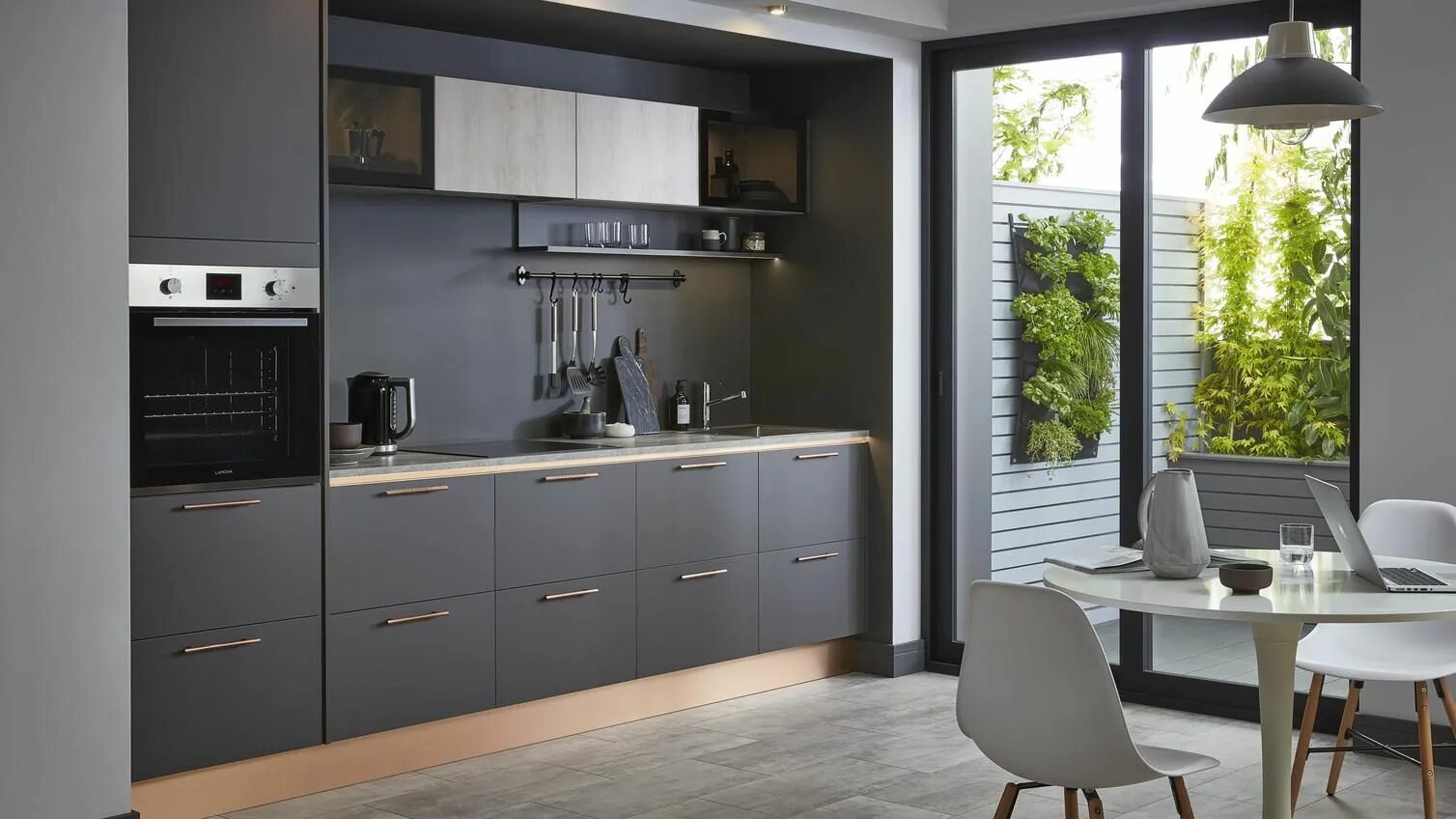 Кухня цвета графит матовый в интерьере фото Stylish Graphite Cabinet Door for a Sleek Look