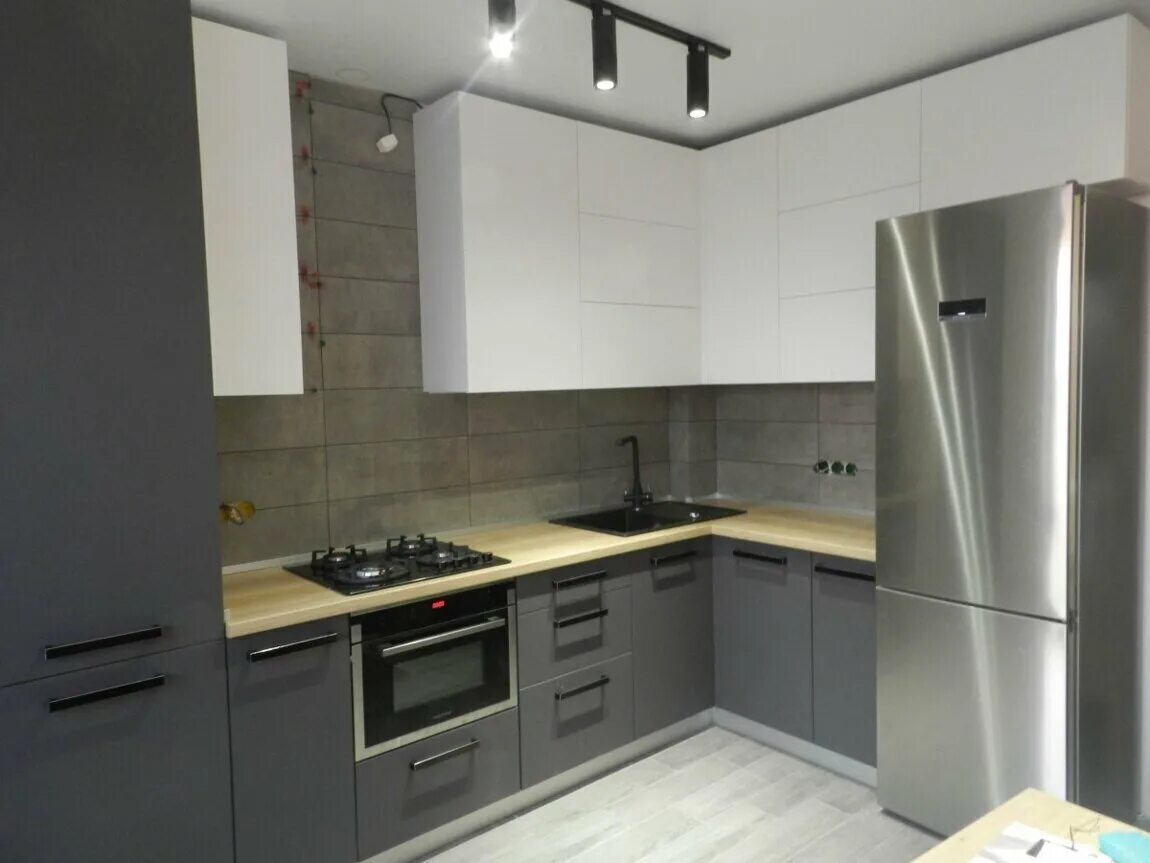 Кухня цвета графит матовый в интерьере фото Bucătării. Modern. PAL. AGT. Lucios. Mat 5700 Lei