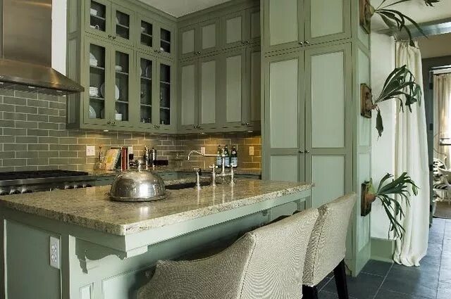 Кухня цвета хаки в интерьере фото loving this kitchen... Green kitchen cabinets, Green kitchen, Modern grey kitche