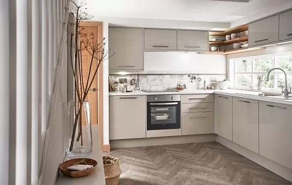 Кухня цвета кашемир в интерьере фото матовый Kitchens Diy kitchen decor, Kitchen furniture design, Modern kitchen design