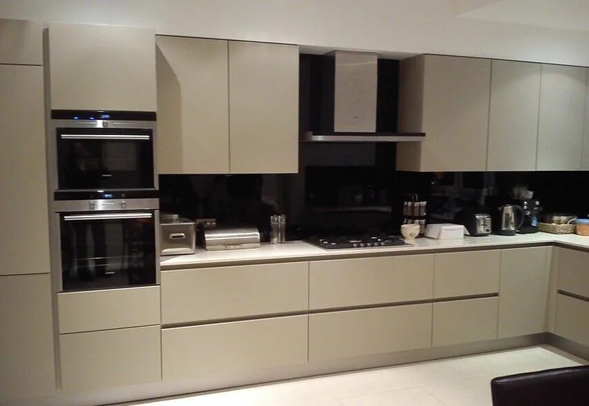 Кухня цвета кашемир в интерьере фото матовый current kitchen colour trends kdcuk ltd like you see this copper accents can wor