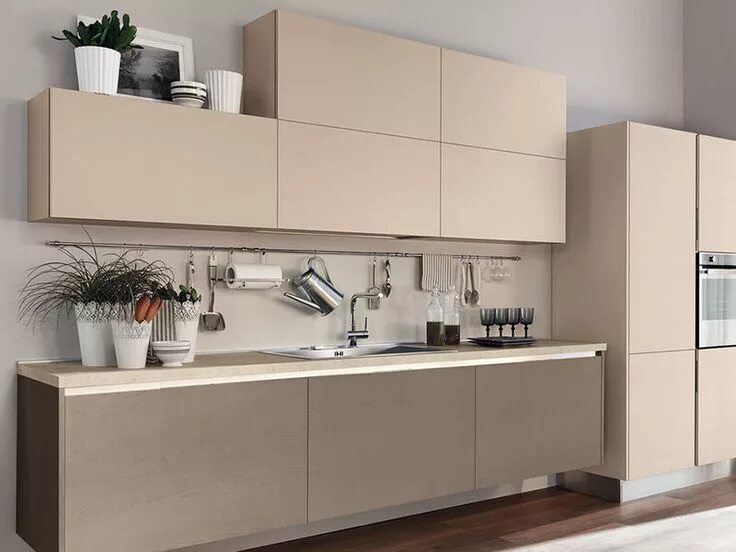 Кухня цвета латте в интерьере Krem Mutfak Dolabı Modern mutfak, Mutfak dolapları, Mutfak