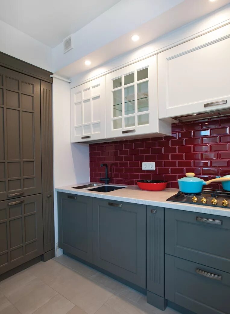 Кухня цвета маренго в интерьере фото Кухня Верона для Екатерины Стриженовой в передаче "Идеальный ремонт" С-Форсе