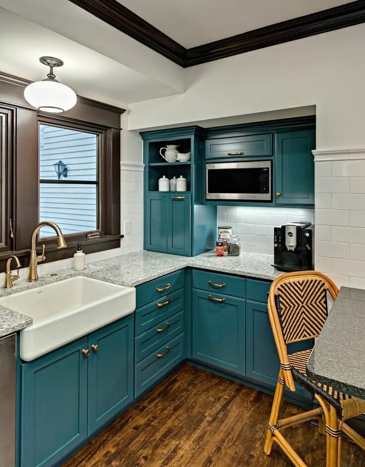 Кухня цвета морской волны в интерьере Pin by Ирина Муляр on интерьер Teal kitchen cabinets, Turquoise kitchen cabinets