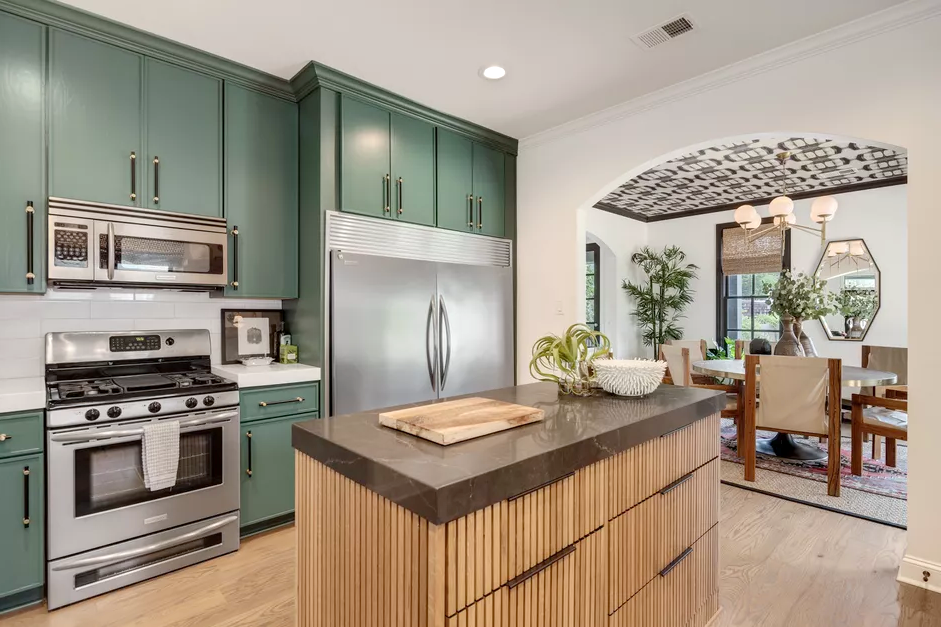 Кухня цвета шалфей фото в интерьере Зеленые оттенки в интерьере кухни Opita Дзен