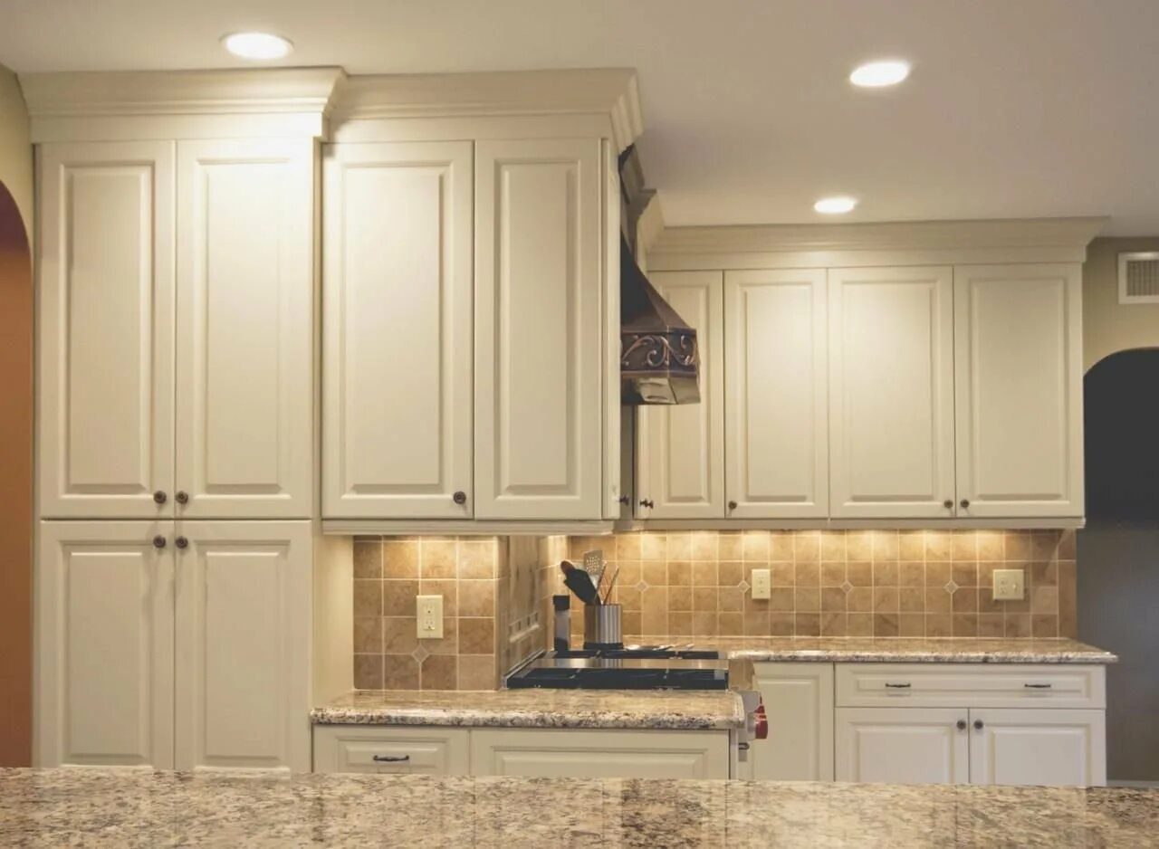 Кухня цвета слоновая кость фото Цвет фасадов слоновая кость: найдено 83 изображений