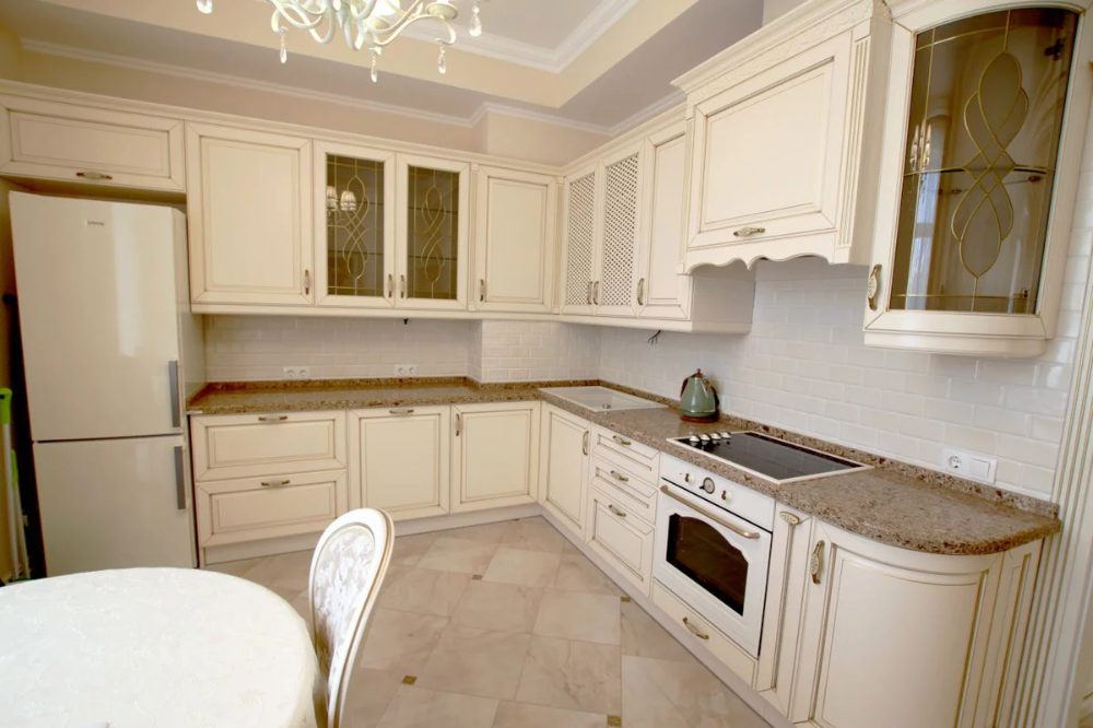 Кухня цвета слоновая кость фото Кухни в классическом стиле на заказ в СПб Аппарт в 2021 г Кухня, Элитные кухни, 