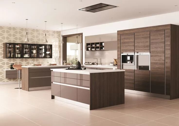 Кухня цвета трюфель в интерьере фото Thatcham Kitchens- Mereway Kitchens- Cucina Colore- Futura -Oak Deep, Truffle Gl