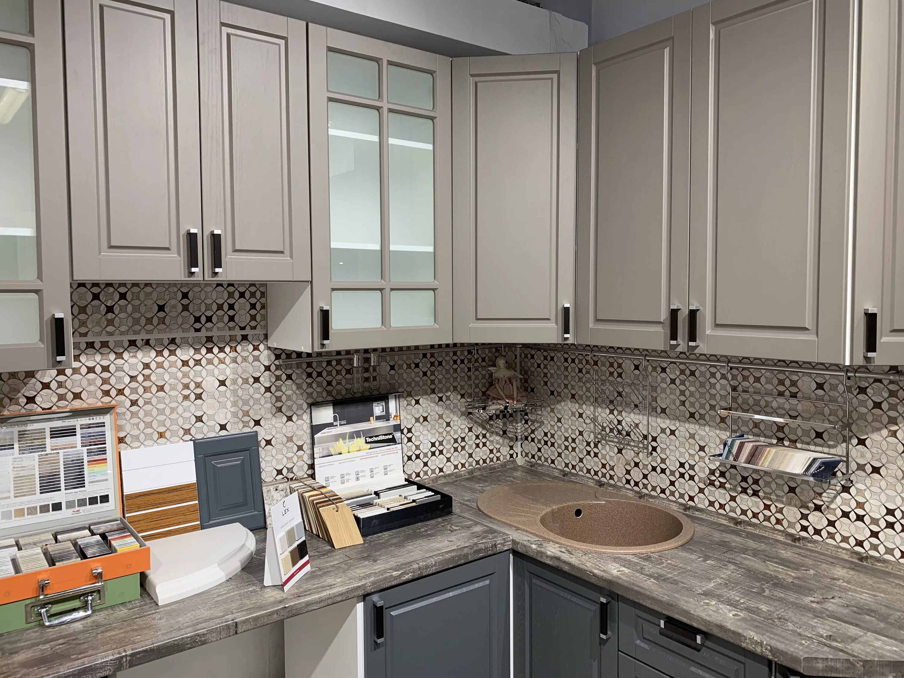 Кухня цвета трюфель в интерьере фото Грейвуд св мебель (66 фото) " НА ДАЧЕ ФОТО