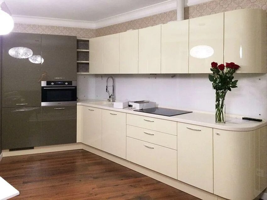 Кухня цвета ваниль в интерьере фото Дизайн-проект "Jazz", дизайнер: Регина Галина, ID: 28941, Кухня Мария в Москве