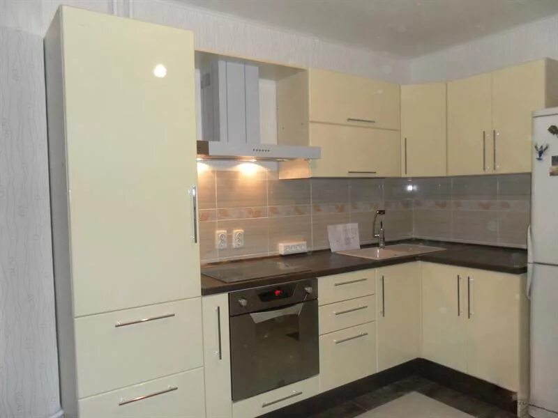 Кухня цвета ваниль в интерьере фото Витерра Набережные Челны - телефон, адрес, контакты. Отзывы о Витерра (Набережны