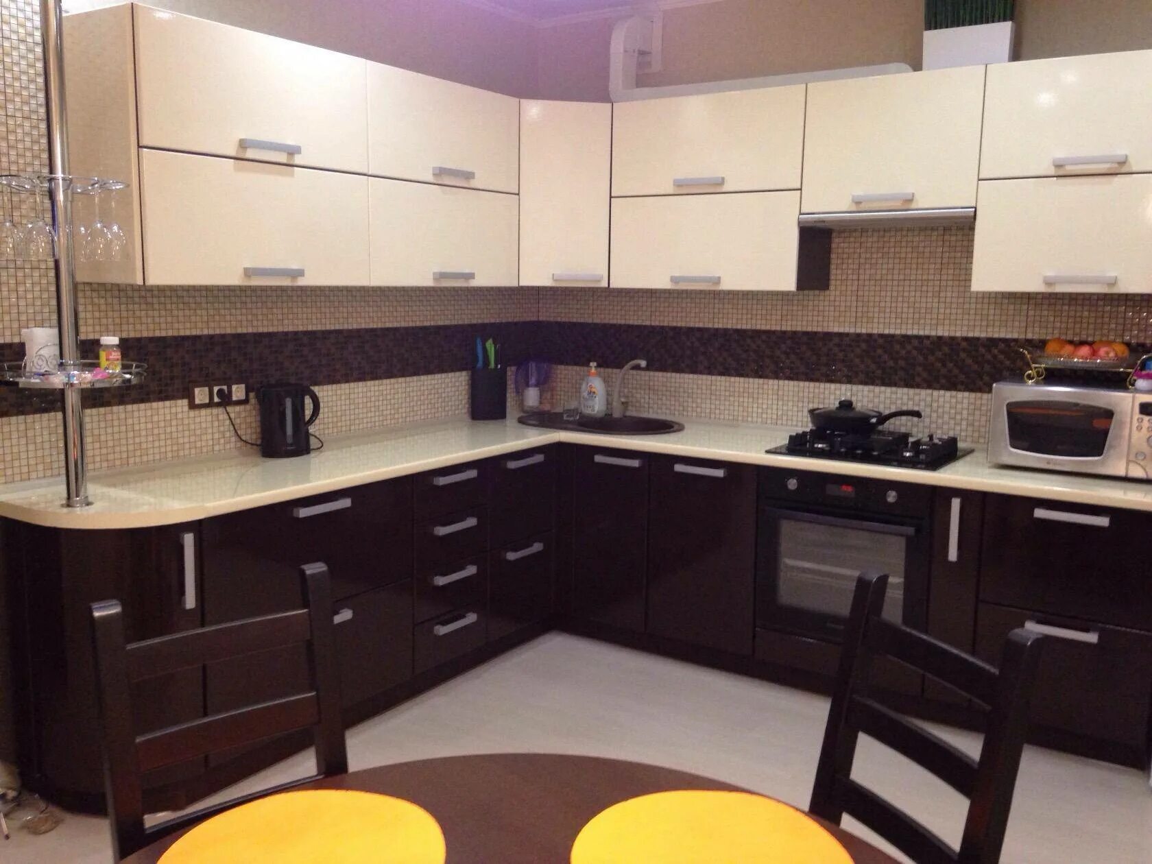 Кухня цвета венге в интерьере Кухня венге: дизайн интерьера и сочетание цвета