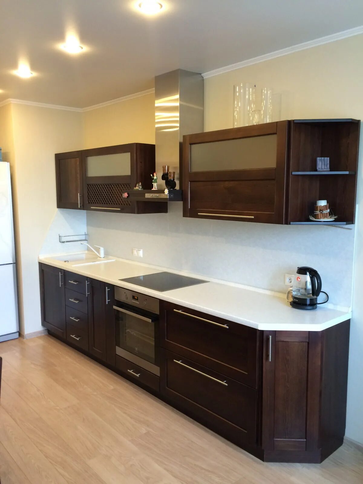 Кухня цвета венге в интерьере Как оформить кухню цвета венге? (35 фото) - рекомендации по дизайну с примерами