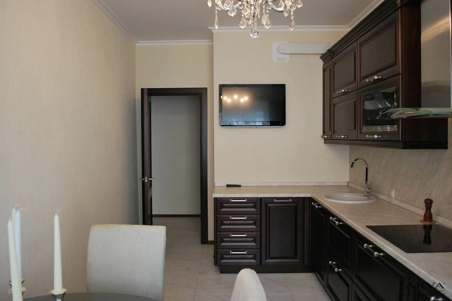 Кухня телевизор на стену фото кухня, сучасна класика in 2020 Kitchen cabinets, Home decor, Home