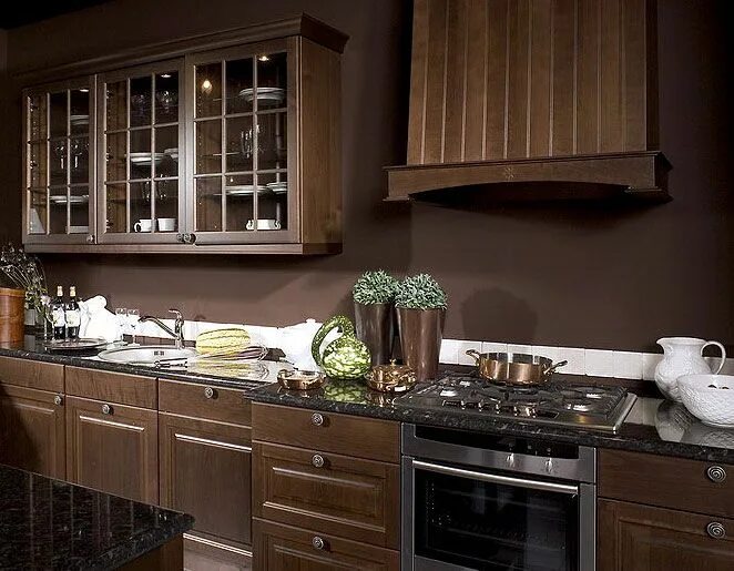 Кухня темное дерево фото изумрудная кухня Итальянские кухни из натурального дерева. Деревянные кухни с ит