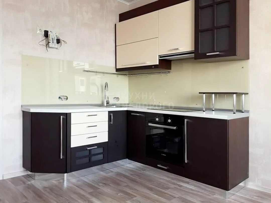 Кухня темный низ и светлый верх фото Кухня Мавра - купить в Москве, цена от 118800 руб., фото, отзывы