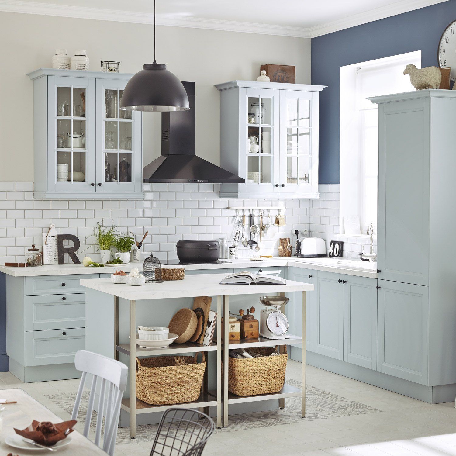 Кухня томари в интерьере фото Matière de la façade:Panneau de fibre moyenne densité (MDF) . Meuble cuisine, Pl