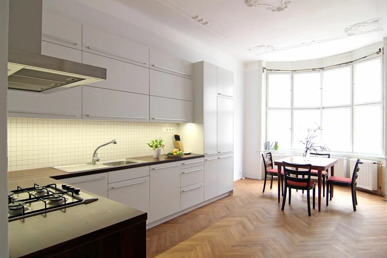 Кухня трапеция планировка studio29, Interiér bytu na Letné - foto © archiv autorky Kitchen cabinets, Kitch