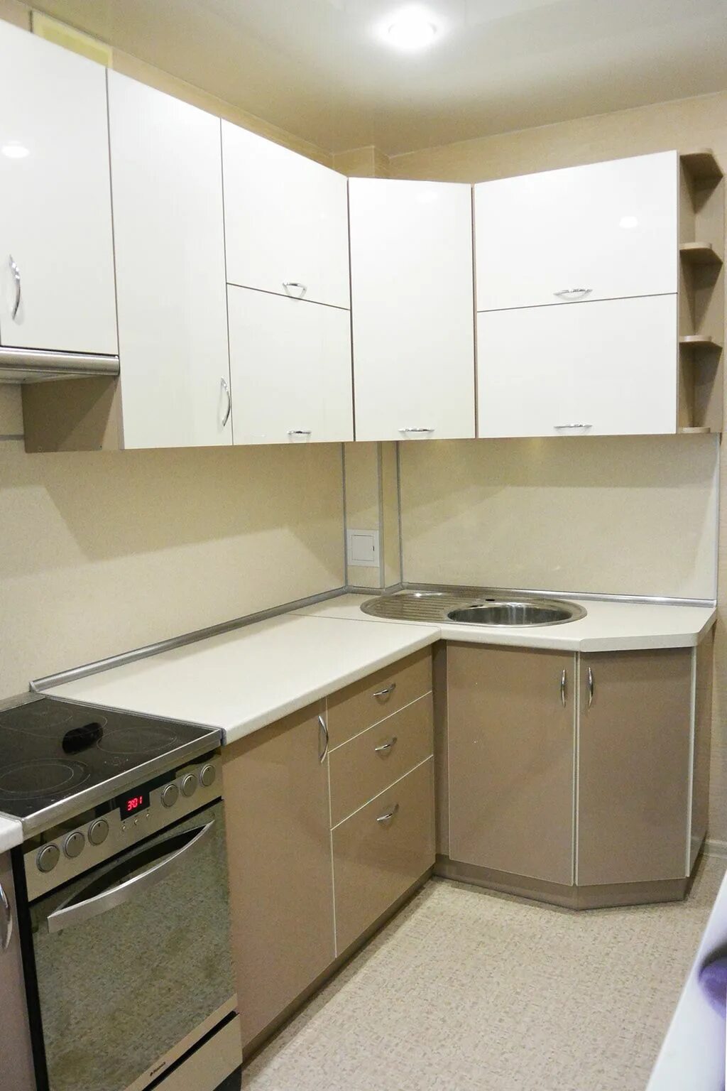 Кухня трапеция планировка фото Кухни цены на заказ каталог фото гарнитуры - Царство гармонии