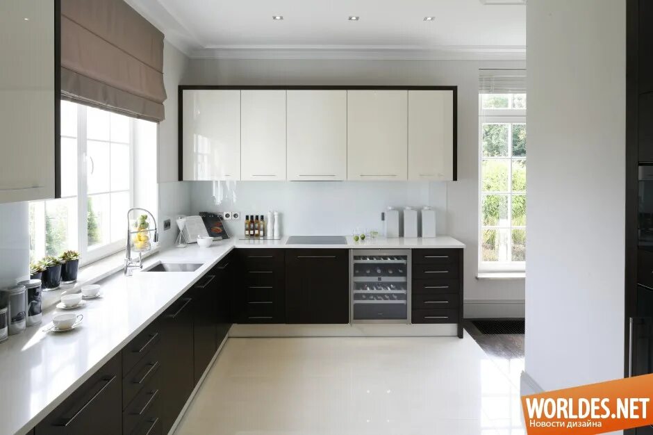 Кухня у окна дизайн современный Кухни с мойкой у окна