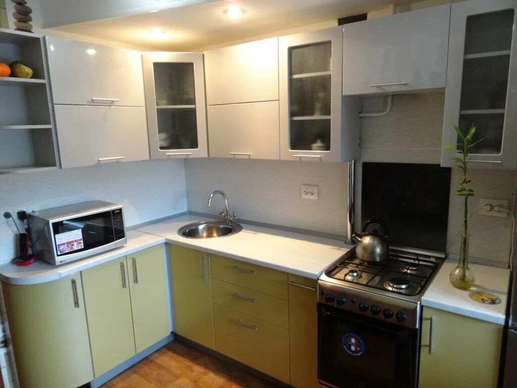 Кухня угловая 2х2 метра фото дизайн Кухонные гарнитуры в кухню 8 кв м - фото