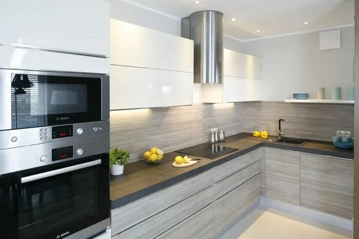 Кухня угловая большая современная фото Pinterest House interior, Kitchen cabinets, Kitchen