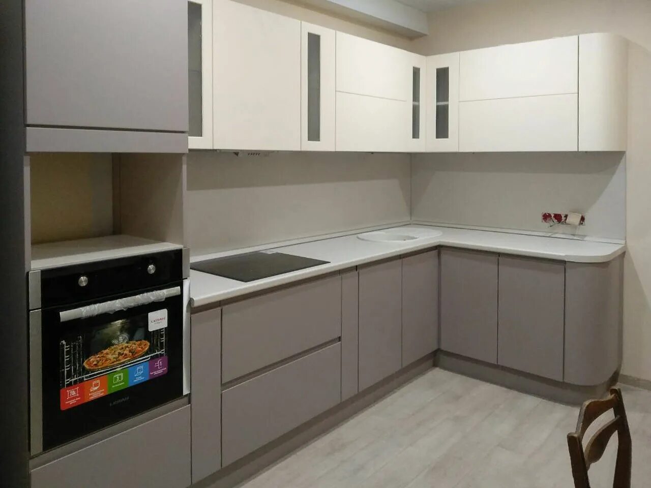 Кухня угловая матовая фото Новая бренд-секция Astron в iMall