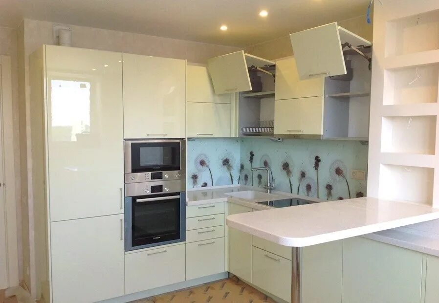 Кухня угловая с пеналом фото дизайн Каталог кухонь под заказ в Бресте