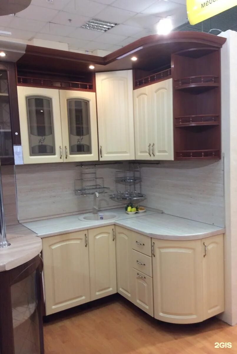 Кухня угловая столплит фото Столплит, сеть мебельных салонов, ТК Бронницкое подворье, Советская, 67, Бронниц