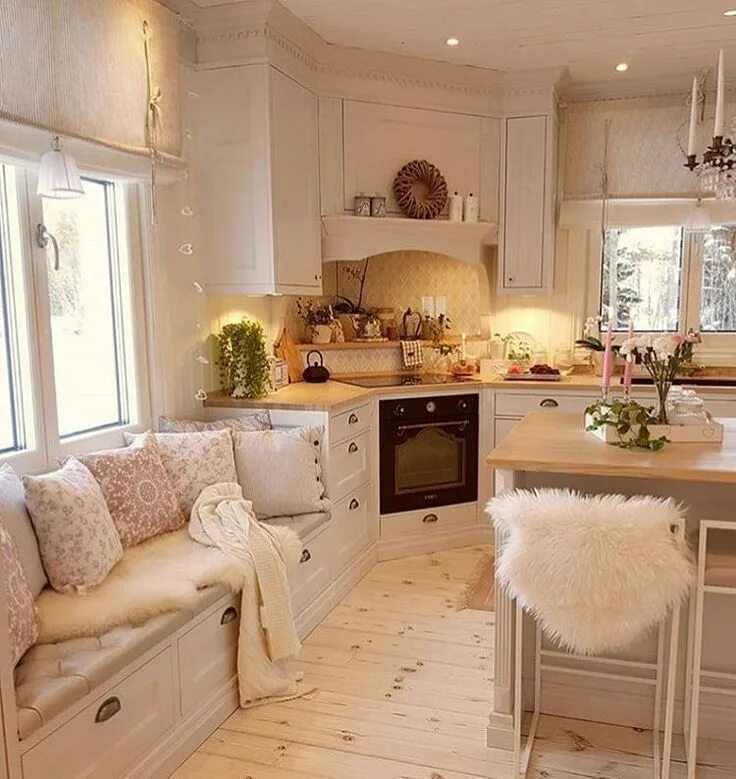 Кухня уютный дом интерьер Pretty, pretty, PRETTY ✨ this kitchen is serious GOALS ✅ everything about it is 