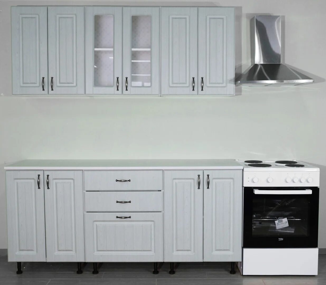 Кухня ясень белый фото в интерьере Кухня "ПРОВАНС" ясень/зеленый/столешница сахара белая 1,8 м - Сеть магазинов "Ор