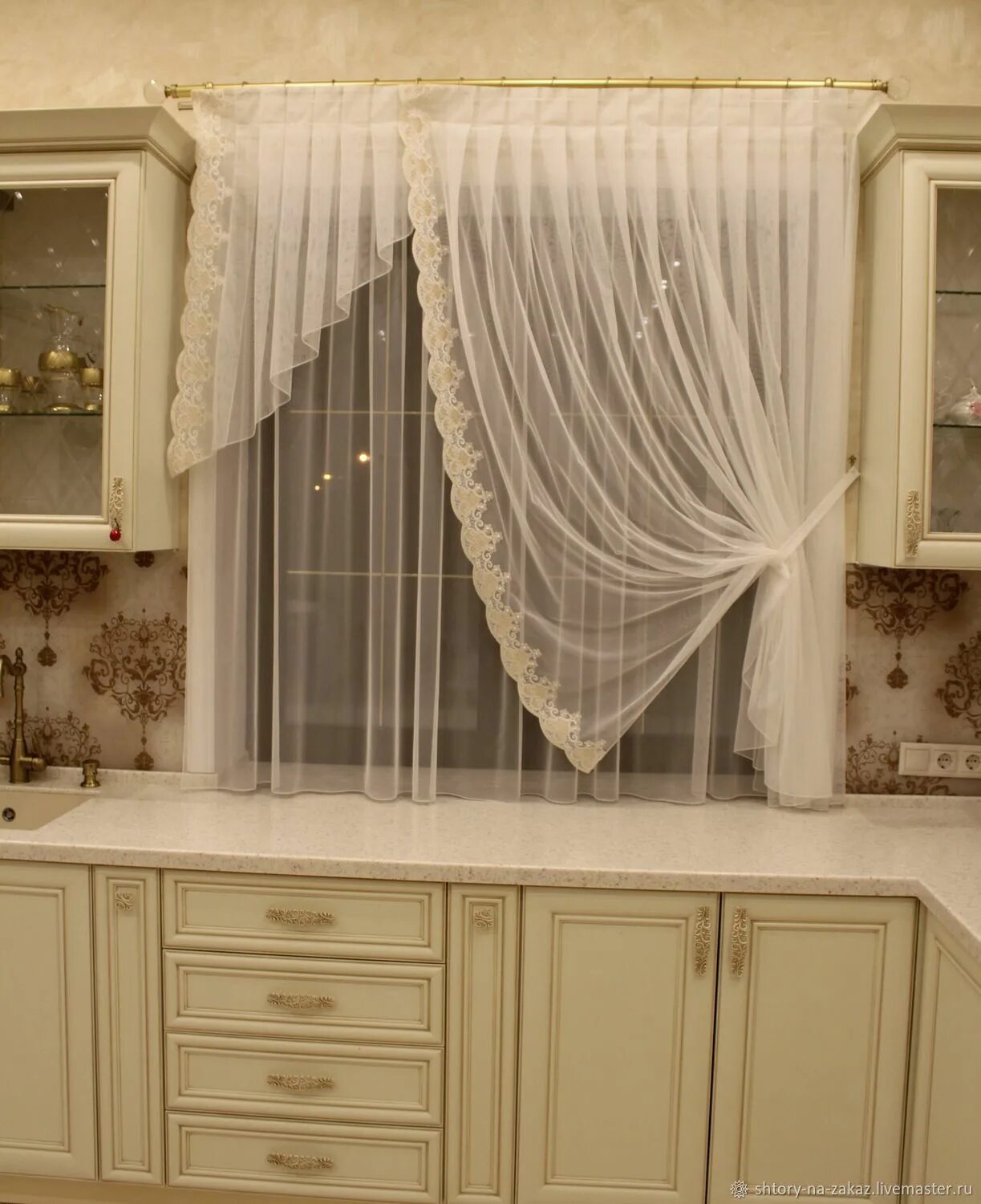Кухонна тюль фото Тюль-сетка с вышивкой и бусинками для кухни в интернет-магазине Ярмарка Мастеров