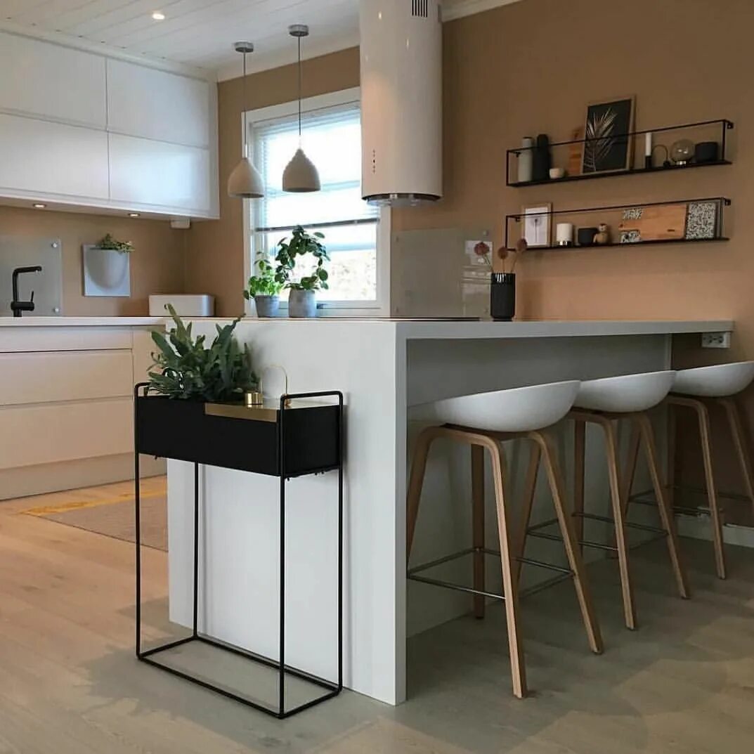 Кухонная барная стойка фото Modern Interior Inspiration auf Instagram: "Inspiration: @husnr.5 So happy to sh