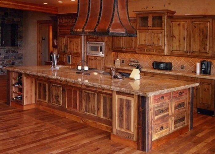Кухонная из дерева своими руками фото Knotty Alder Custom Cabinets Rustic kitchen cabinets, Rustic kitchen, Alder kitc