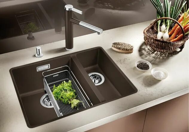 Кухонная мойка в интерьере кухни Мойка Blanco Subline 340/160-F жасмин в Санкт-Петербурге купите в официальном пр