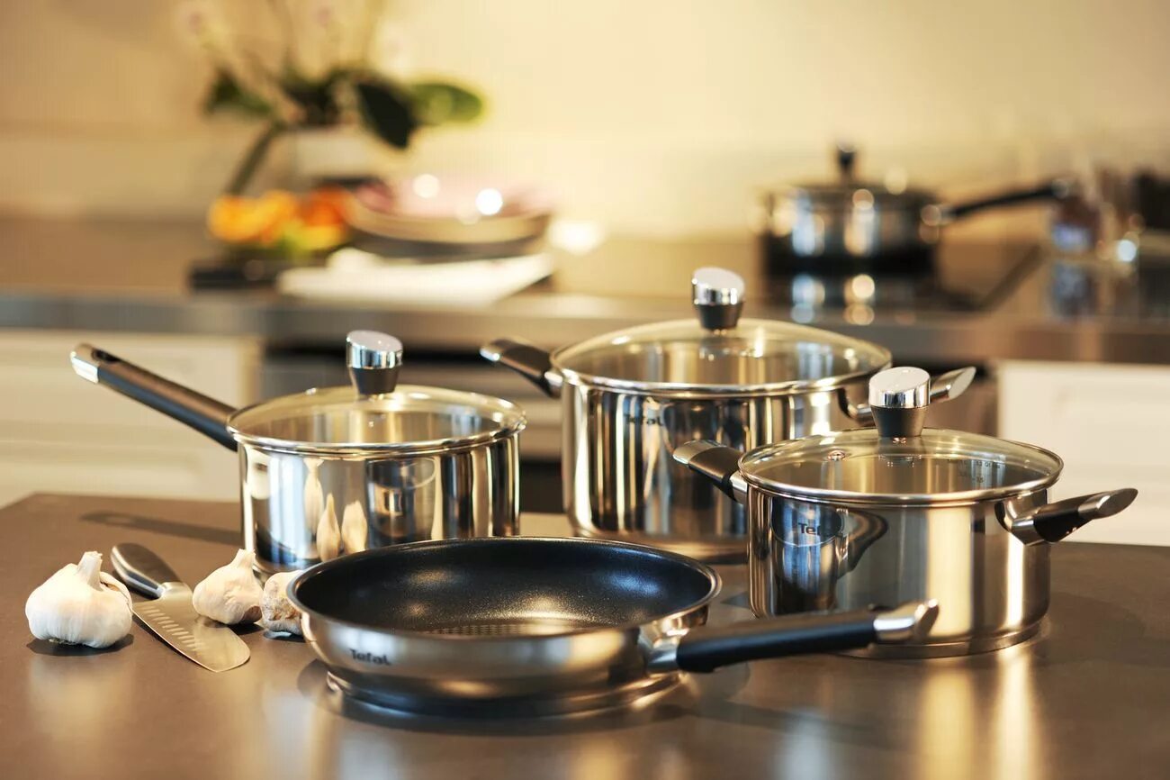 Кухонная посуда фото и названия Сковорода Tefal "Emotion", с антипригарным покрытием, цвет: серебристый. Диаметр