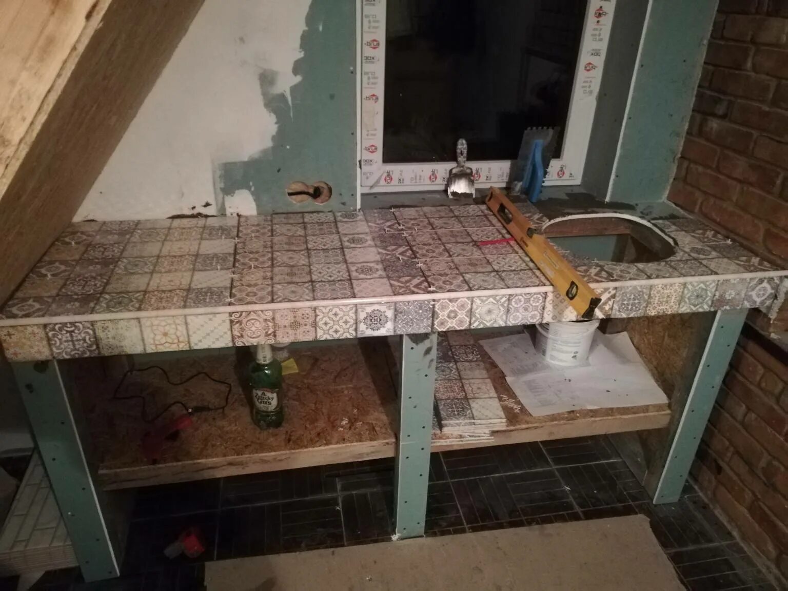 Кухонная столешница своими руками фото Из чего сделать столешницу на кухню своими руками фото - DelaDom.ru