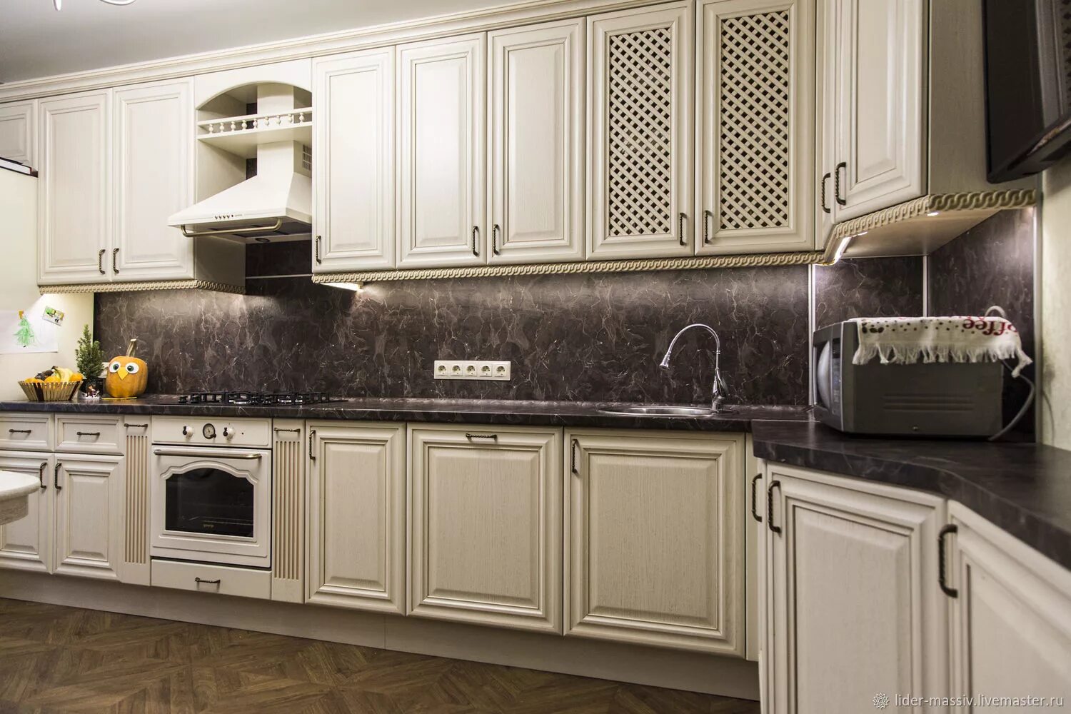 Кухонная венеция фото Кухня на заказ из массива дуба "Венеция" в интернет-магазине Ярмарка Мастеров по