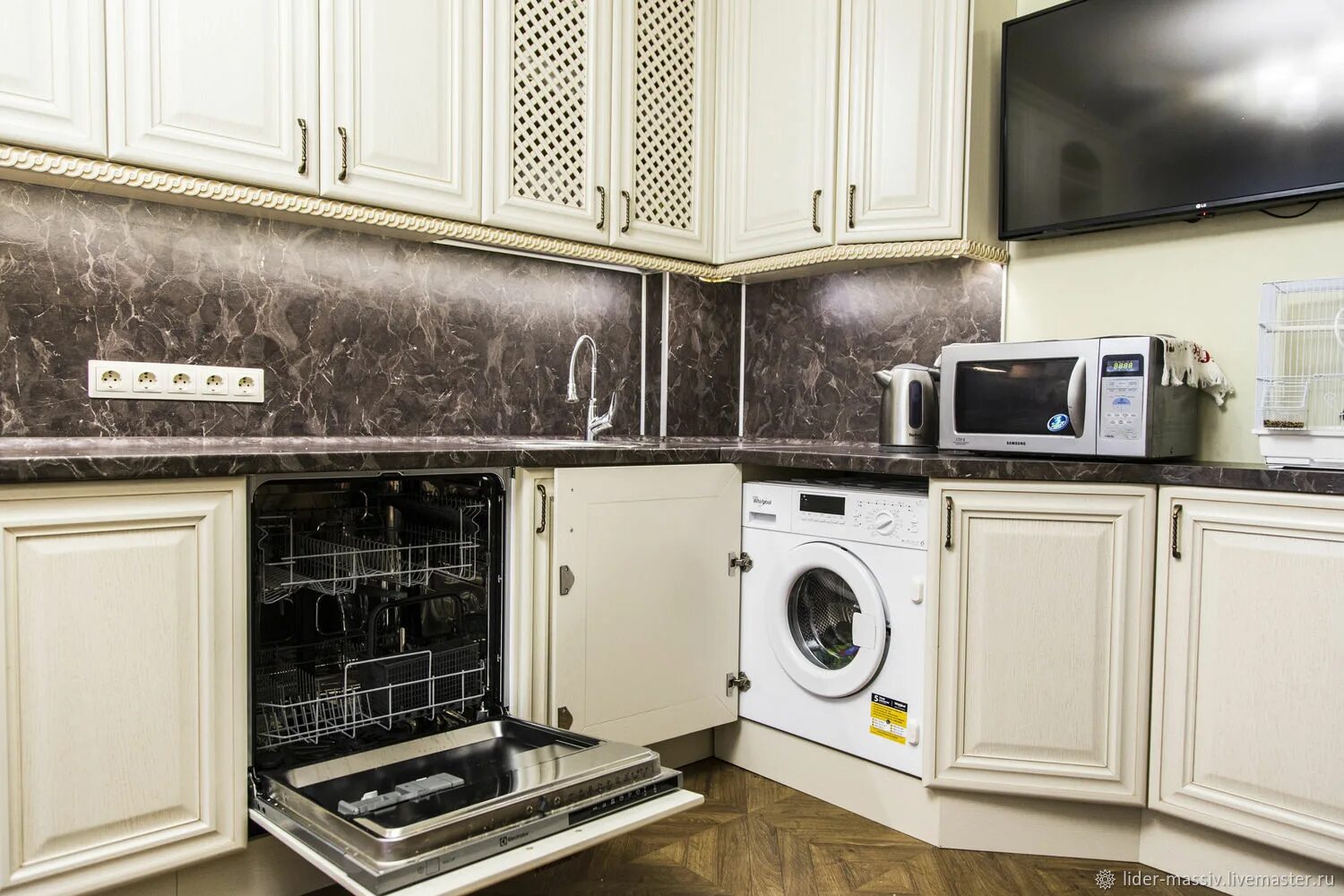 Кухонная венеция фото Кухня на заказ из массива дуба "Венеция" в интернет-магазине Ярмарка Мастеров по