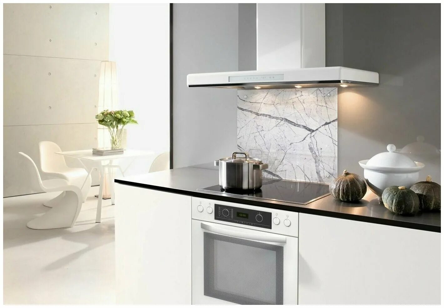 Кухонная вытяжка в интерьере кухни фото Фартук кухонный на стену/ Панель из закаленного стекла 600х500 мм/ Фартук для ку