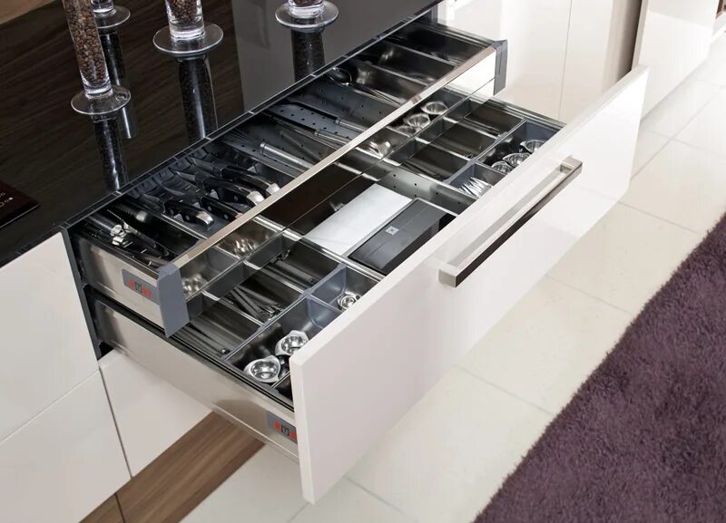 Кухонное наполнение шкафов фото Můj Dům Výjimečná kuchyně podle vlastního návrhu